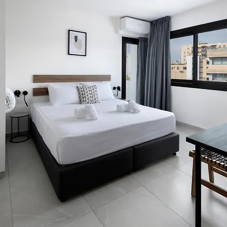 Urban Condo 33 With Veranda - 2 Bdr Nicosia Exterior photo