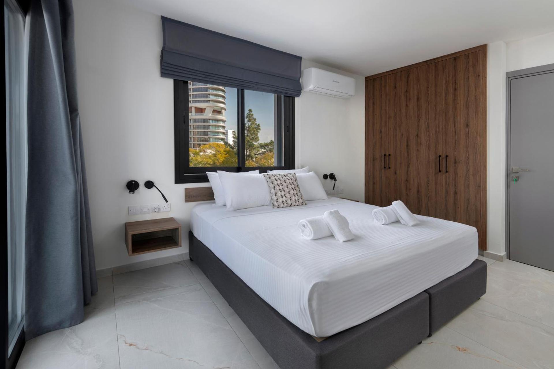 Urban 33 With Veranda - 2 Bdr * Nikosia