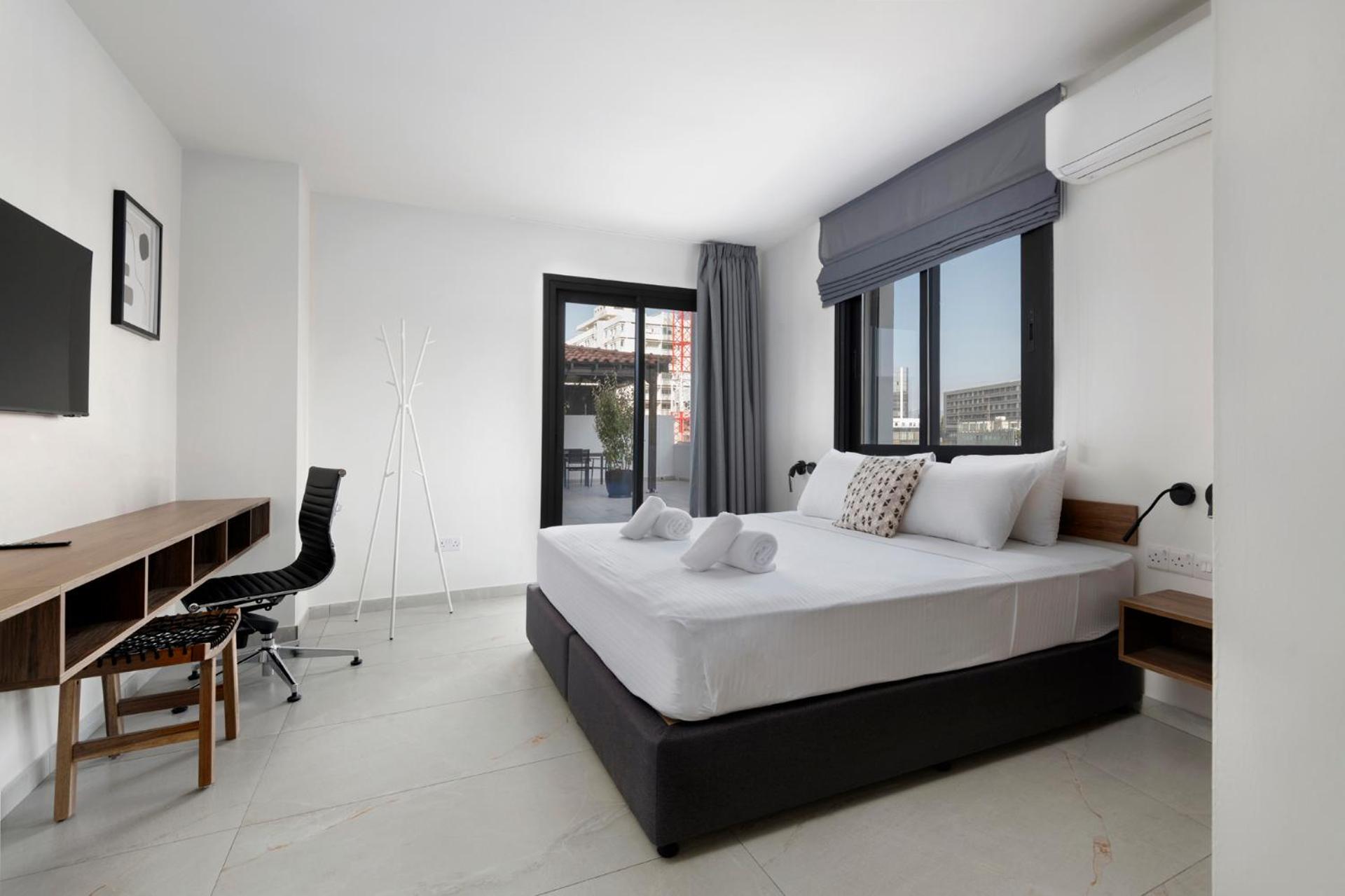 Urban 33 With Veranda - 2 Bdr Apartment Nikosia